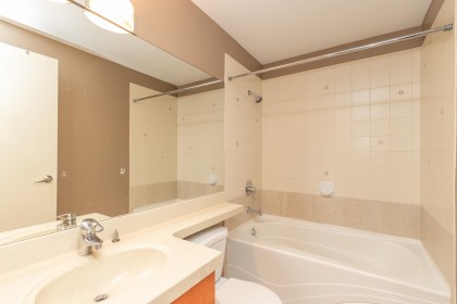 Photo 11 at 612 - 2655 Cranberry Drive, Kitsilano, Vancouver West