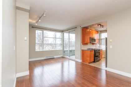 Photo 4 at 612 - 2655 Cranberry Drive, Kitsilano, Vancouver West