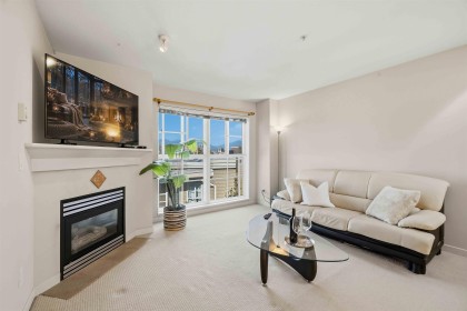 Photo 6 at 319 - 678 W 7th Avenue, Fairview VW, Vancouver West