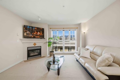 Photo 5 at 319 - 678 W 7th Avenue, Fairview VW, Vancouver West