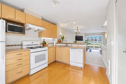 Photo 15 at 319 - 678 W 7th Avenue, Fairview VW, Vancouver West