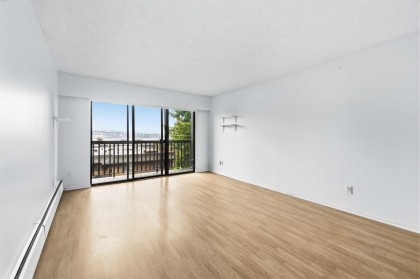 Photo 3 at 302 - 211 W 3rd Street, Lower Lonsdale, North Vancouver