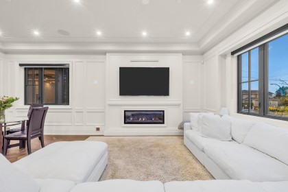 Photo 3 at 1443 W 57th Avenue, South Granville, Vancouver West