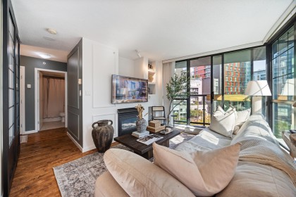 Photo 3 at 609 - 501 Pacific Street, Downtown VW, Vancouver West