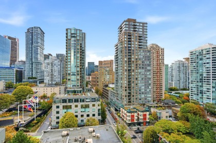 Photo 9 at 1803 - 939 Homer Street, Yaletown, Vancouver West