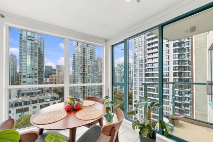 Photo 4 at 1803 - 939 Homer Street, Yaletown, Vancouver West