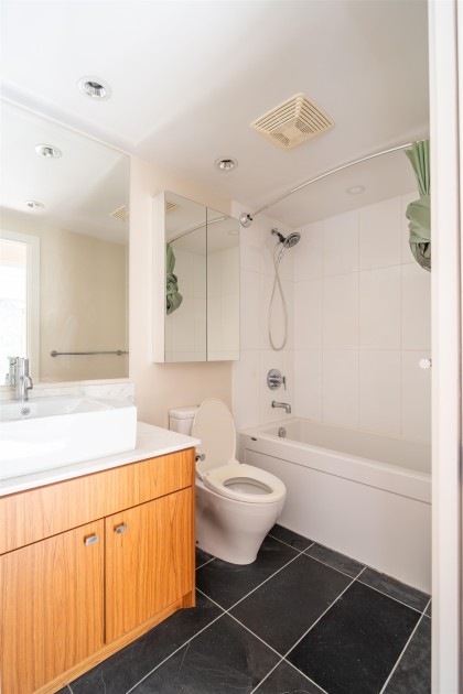Photo 17 at 504 - 1675 W 8 Avenue, Fairview VW, Vancouver West