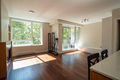 Photo 4 at 504 - 1675 W 8 Avenue, Fairview VW, Vancouver West