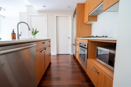 Photo 8 at 504 - 1675 W 8 Avenue, Fairview VW, Vancouver West