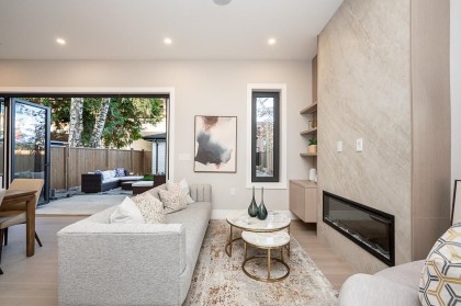 Photo 2 at 2 - 4579 W 11th Ave Avenue, Point Grey, Vancouver West