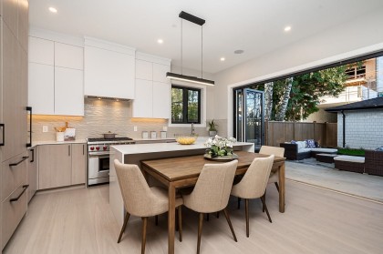 Photo 6 at 2 - 4579 W 11th Ave Avenue, Point Grey, Vancouver West