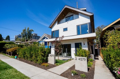 Photo 1 at 2 - 4579 W 11th Ave Avenue, Point Grey, Vancouver West