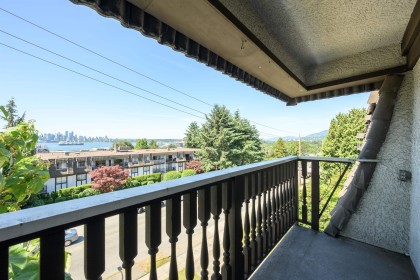 Photo 18 at 305 - 310 W 3rd Street, Lower Lonsdale, North Vancouver