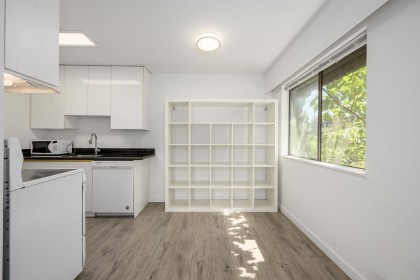 Photo 8 at 305 - 310 W 3rd Street, Lower Lonsdale, North Vancouver