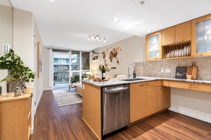 Photo 4 at 413 - 135 E 17 Street, Central Lonsdale, North Vancouver