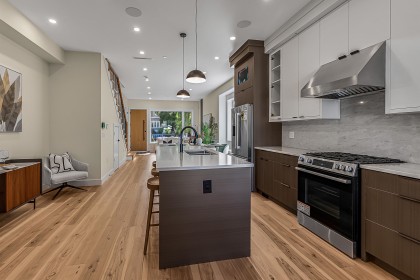 Photo 10 at 2837 W 31st Avenue, MacKenzie Heights, Vancouver West