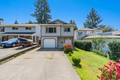 Photo 12 at 3638 Maginnis Avenue, Lynn Valley, North Vancouver