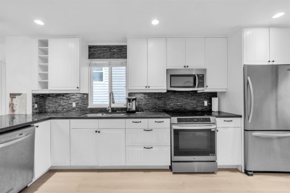 Photo 7 at 3638 Maginnis Avenue, Lynn Valley, North Vancouver