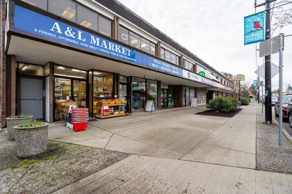 Photo 23 at 306 - 3580 W 41st Avenue, Southlands, Vancouver West
