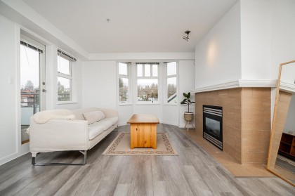 Photo 1 at 306 - 3580 W 41st Avenue, Southlands, Vancouver West