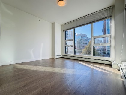 Photo 2 at 603 - 555 W 7th Avenue, Fairview VW, Vancouver West