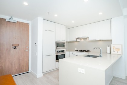 Photo 15 at 602 - 6677 Cambie Street, South Cambie, Vancouver West