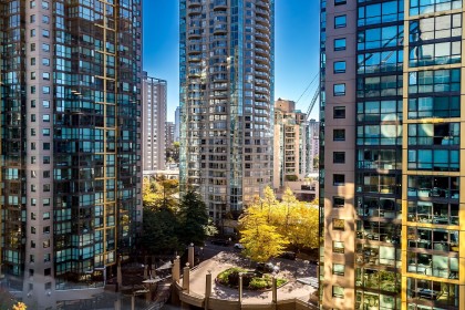 Photo 8 at 1113 - 1333 W Georgia Street, Coal Harbour, Vancouver West