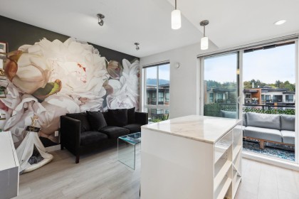 Photo 1 at 513 - 733 W 3rd Street, Harbourside, North Vancouver