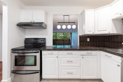 Photo 10 at 309 - 1710 W 13th Avenue, Fairview VW, Vancouver West