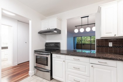 Photo 11 at 309 - 1710 W 13th Avenue, Fairview VW, Vancouver West