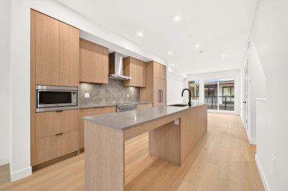 Photo 5 at 102 - 932 Lytton Street, Windsor Park NV, North Vancouver