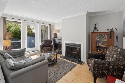 Photo 9 at 3 - 230 W 15th Street, Central Lonsdale, North Vancouver