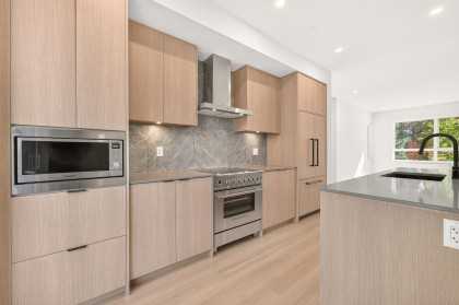 Photo 3 at 103 - 934 Lytton Street, Windsor Park NV, North Vancouver
