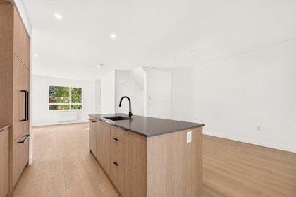 Photo 4 at 103 - 934 Lytton Street, Windsor Park NV, North Vancouver