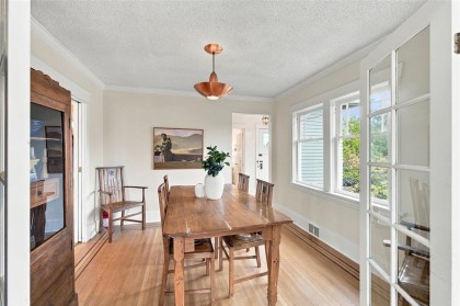 Photo 10 at 706 W 24th Avenue, Cambie, Vancouver West
