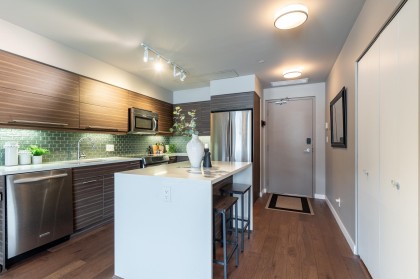 Photo 10 at 413 - 317 Bewicke Avenue, Mosquito Creek, North Vancouver