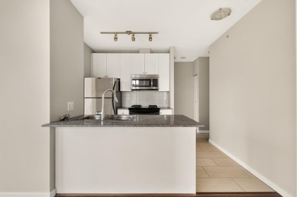 Photo 4 at 1201 - 480 Robson Street, Downtown VW, Vancouver West