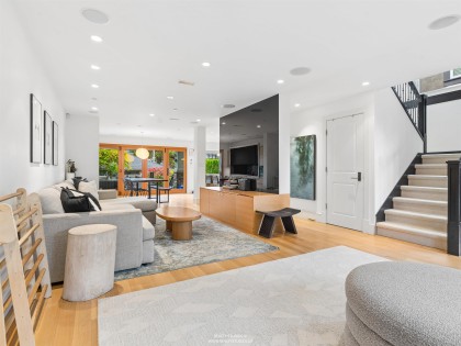 Photo 5 at 917 W 20th Avenue, Cambie, Vancouver West