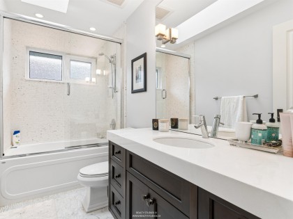 Photo 18 at 917 W 20th Avenue, Cambie, Vancouver West