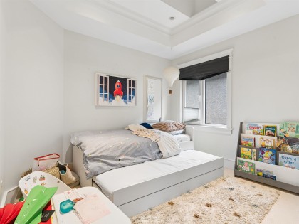 Photo 19 at 917 W 20th Avenue, Cambie, Vancouver West