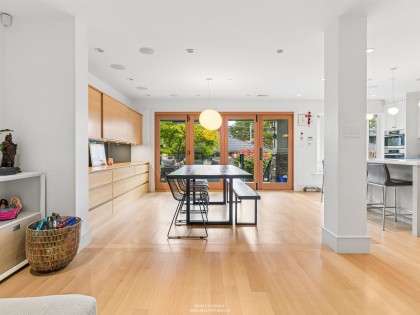 Photo 8 at 917 W 20th Avenue, Cambie, Vancouver West