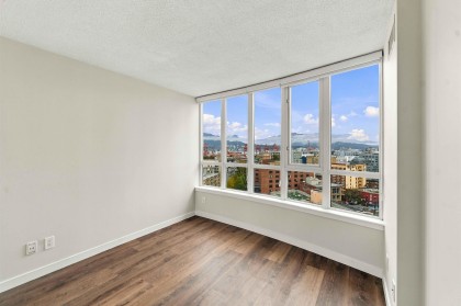 Photo 11 at 1707 - 63 Keefer Place, Downtown VW, Vancouver West