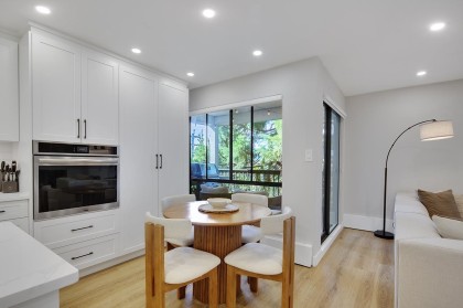 Photo 14 at 303 - 1877 W 5th Avenue, Kitsilano, Vancouver West