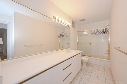 Photo 13 at 2893 W 20th Avenue, Arbutus, Vancouver West