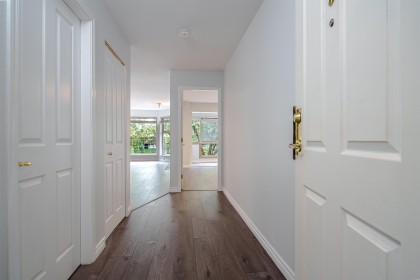 Photo 2 at 208 - 5650 Oak Street, Cambie, Vancouver West