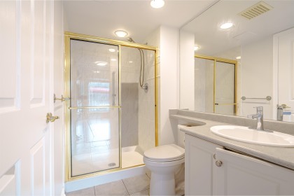 Photo 12 at 208 - 5650 Oak Street, Cambie, Vancouver West