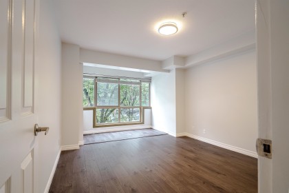 Photo 14 at 208 - 5650 Oak Street, Cambie, Vancouver West