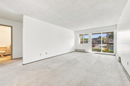 Photo 13 at 205 - 1825 W 8th Avenue, Kitsilano, Vancouver West