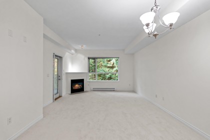 Photo 10 at 208 - 3151 Connaught Crescent, Edgemont, North Vancouver