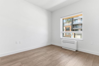 Photo 7 at 203 - 3590 W 39th Avenue, Dunbar, Vancouver West